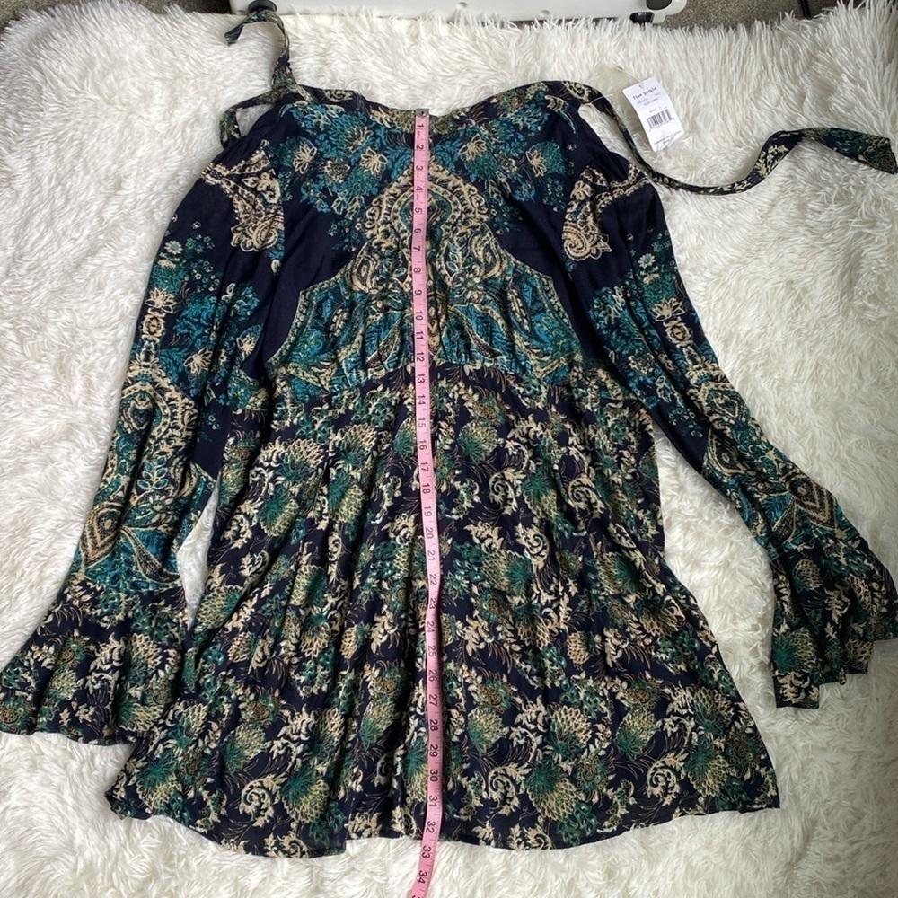 Free People tunic/dress. Size large. NWT.  Blue Floral.